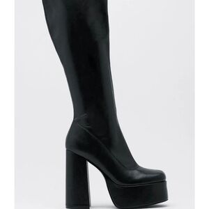 Selling nasty gal high boots. Never worn!